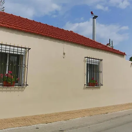شقة Ideal Family House With Big Yard In Ialysos, Rhodes *