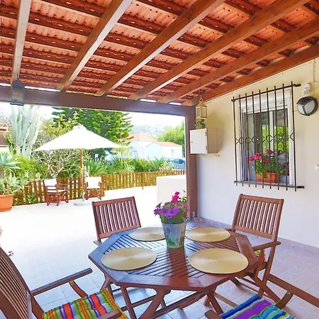Ideal Family House With Big Yard In Ialysos, Rhodes شقة *
